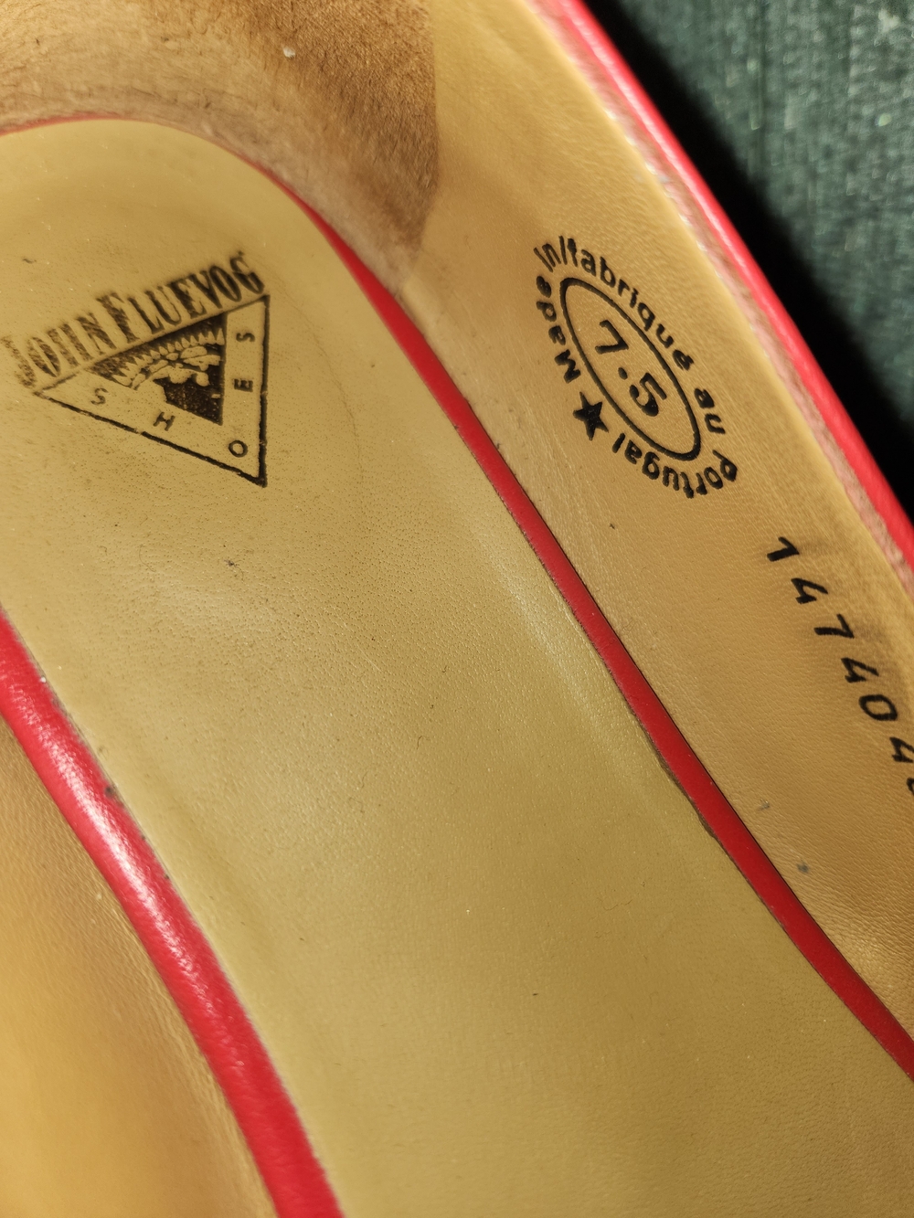🍉John Fluevog Red Flats with Cream Cap Toe - Picture 2 of 7